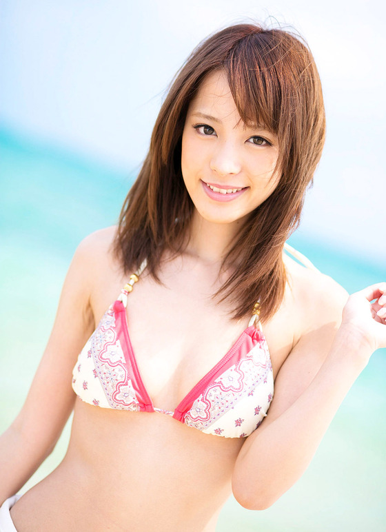 陥没乳首が愛おしい”桃乃木かな”ちゃんヌード画像