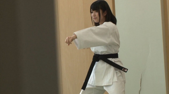 全国大会出場経験を持つFカップの黒帯空手美少女 結梨19歳