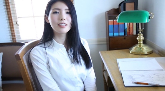 現役漫画家のセクシーイメージ「Gカップ！美しすぎる巨乳漫画家 ふしみ彩香」