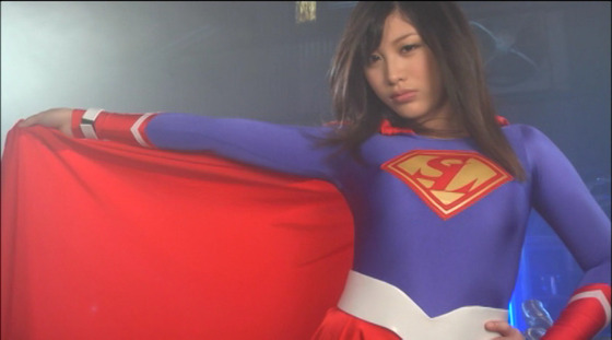 ”春原未来”ちゃんのセクシー”アメコミヒロイン”コスプレ