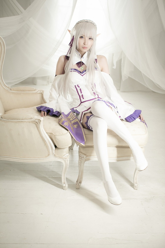 【画像】「リゼロ エミリア」コスプレ