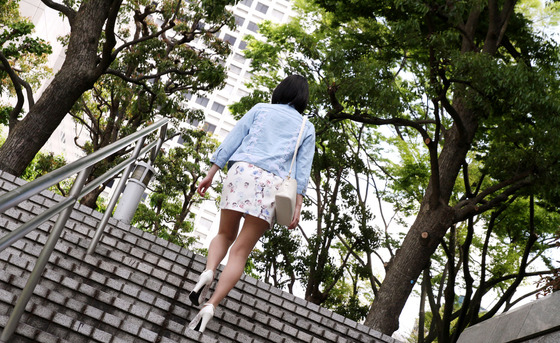 【画像】無防備パンチラ連発の”市原由芽”ちゃんとデート！！！