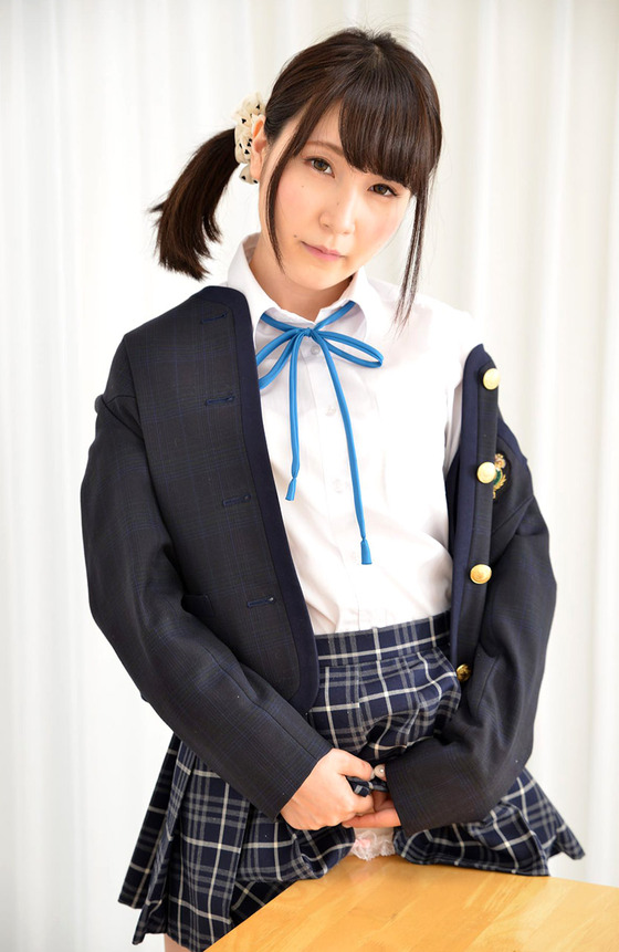 【 画像 】” あいか莉乃 ”ちゃんがブレーザーJKに！！
