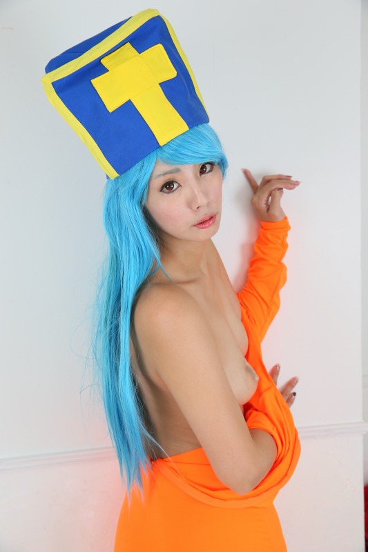 ”陽暮夏輝”ちゃんのエッチな「ドラクエ３ 僧侶」コス