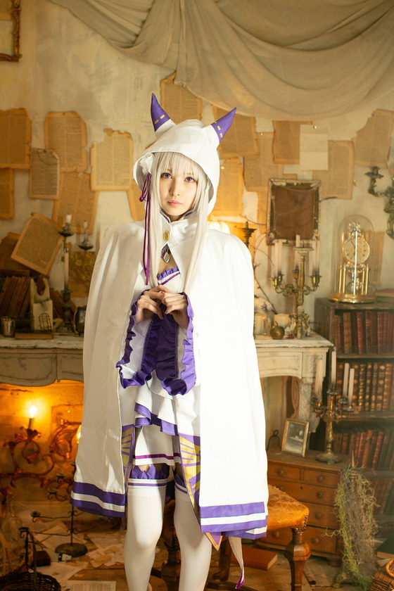 【画像】「リゼロ エミリア」コスプレ