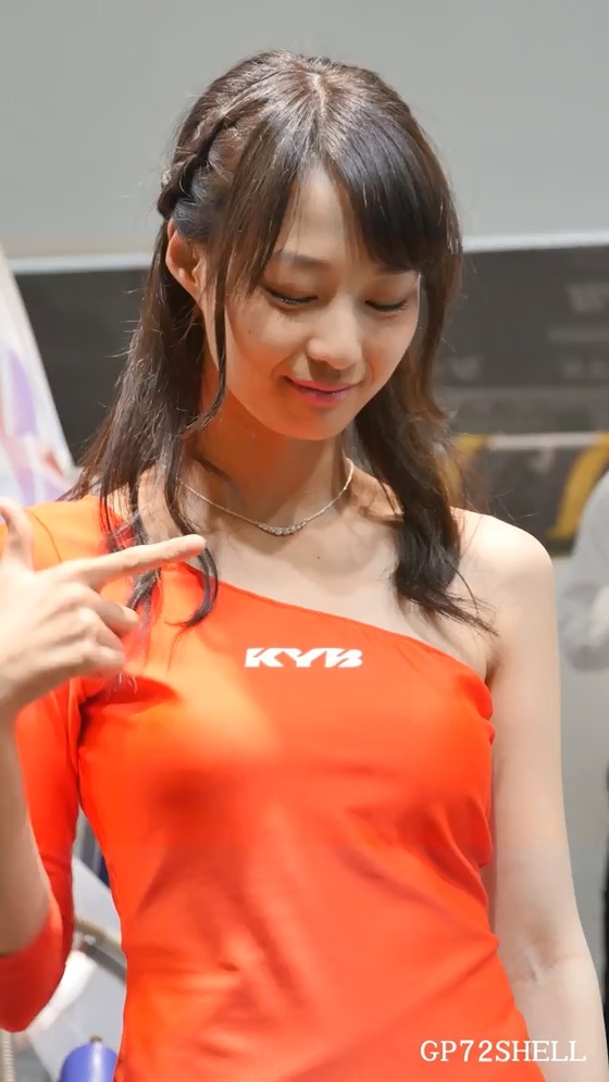 東京オートサロン2017 KYBブースの”村山久美”ちゃんが可愛い