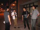 1st後、外にて。