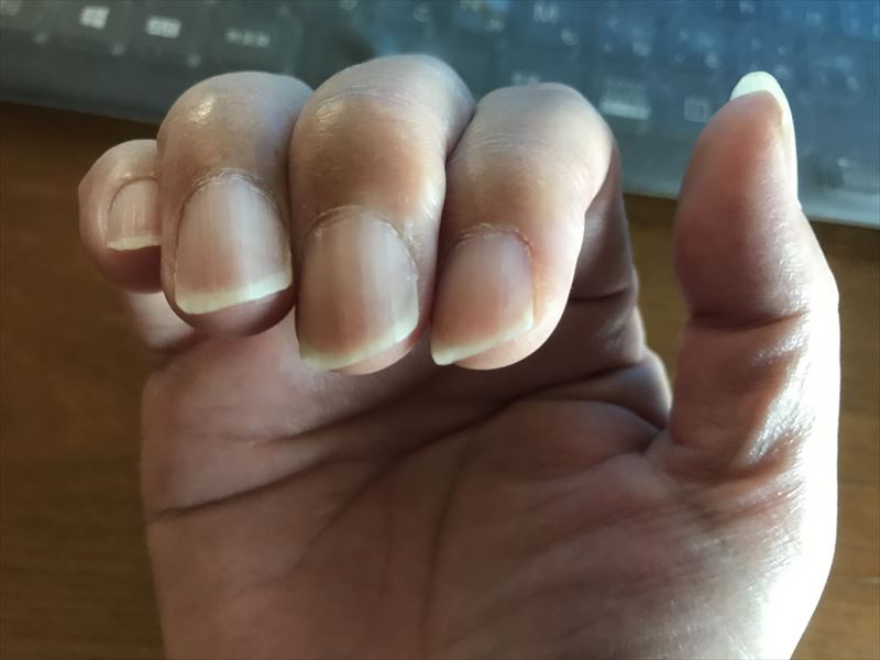 ギターを弾くのにベストな爪の形は 暇つぶしな生活