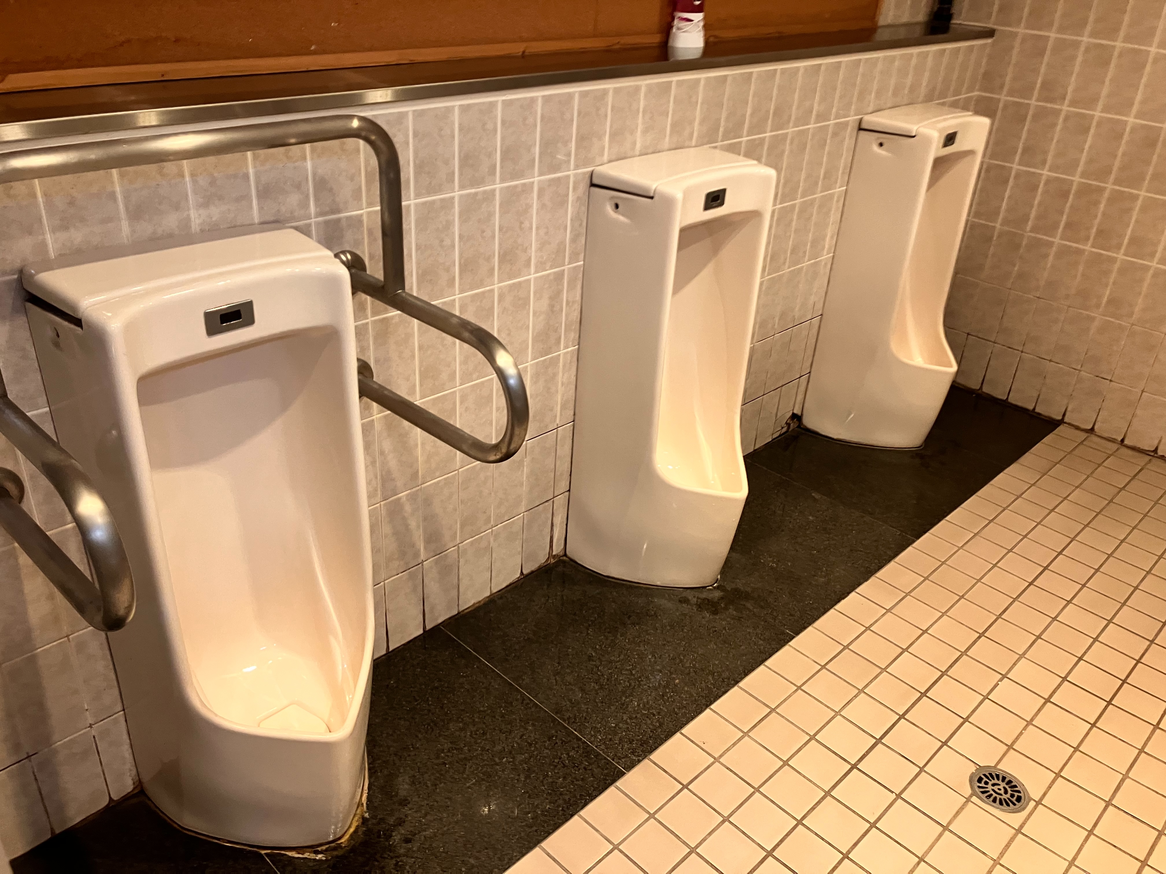 Toto us610c toto 小便器 TOTO US 自動水栓で 一体型小便器改装用 自動 