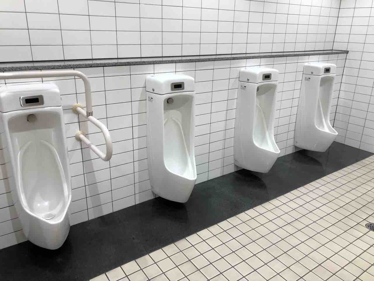 アピタ安城南店2F本屋側 : 愛知県トイレ探索記