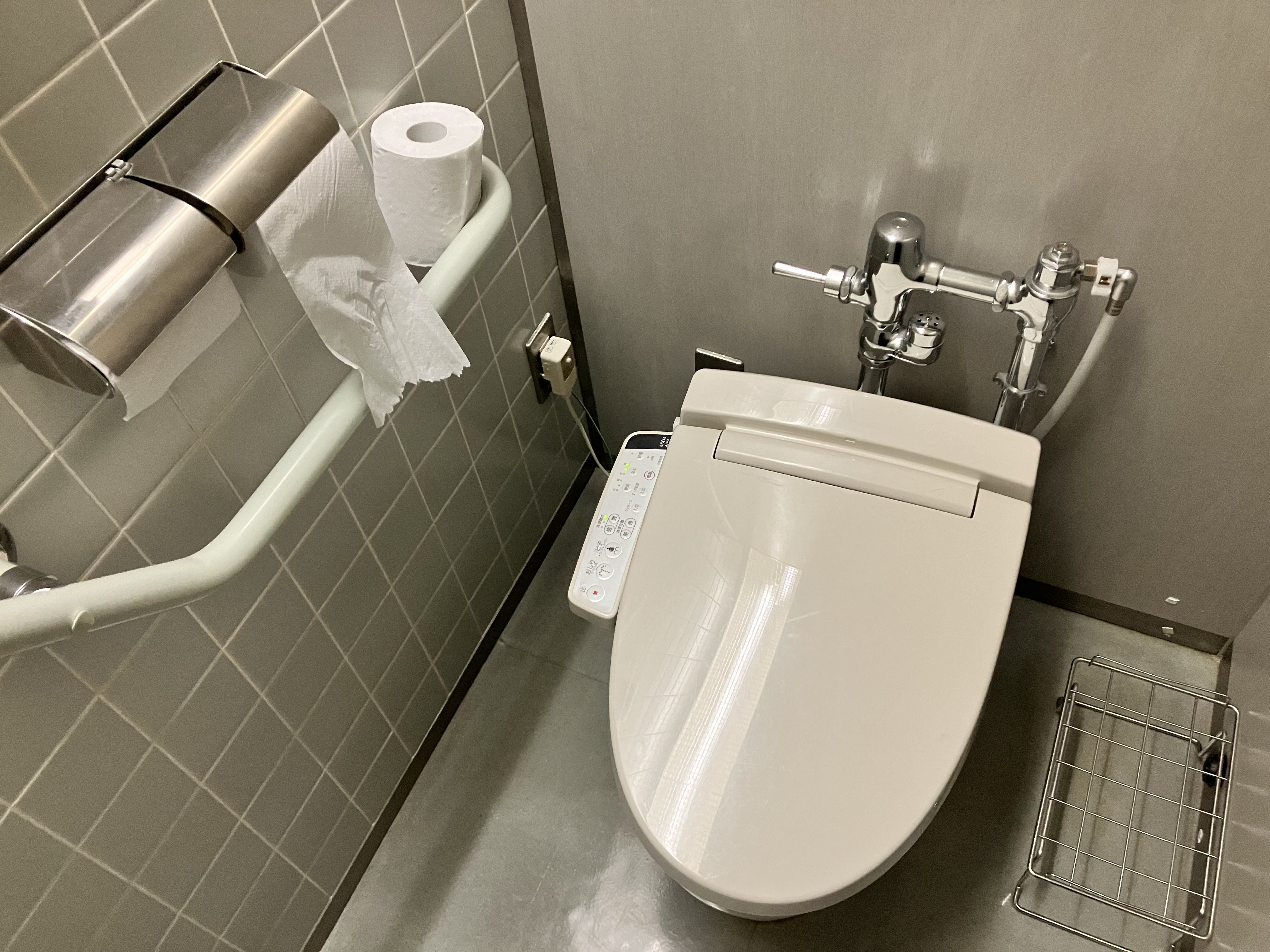 美品 LIXIL シャワートイレ CW-KB21 Amazon.co.jp: LIXIL(リクシル) INAX シャワートイレ KAシリーズ オフ