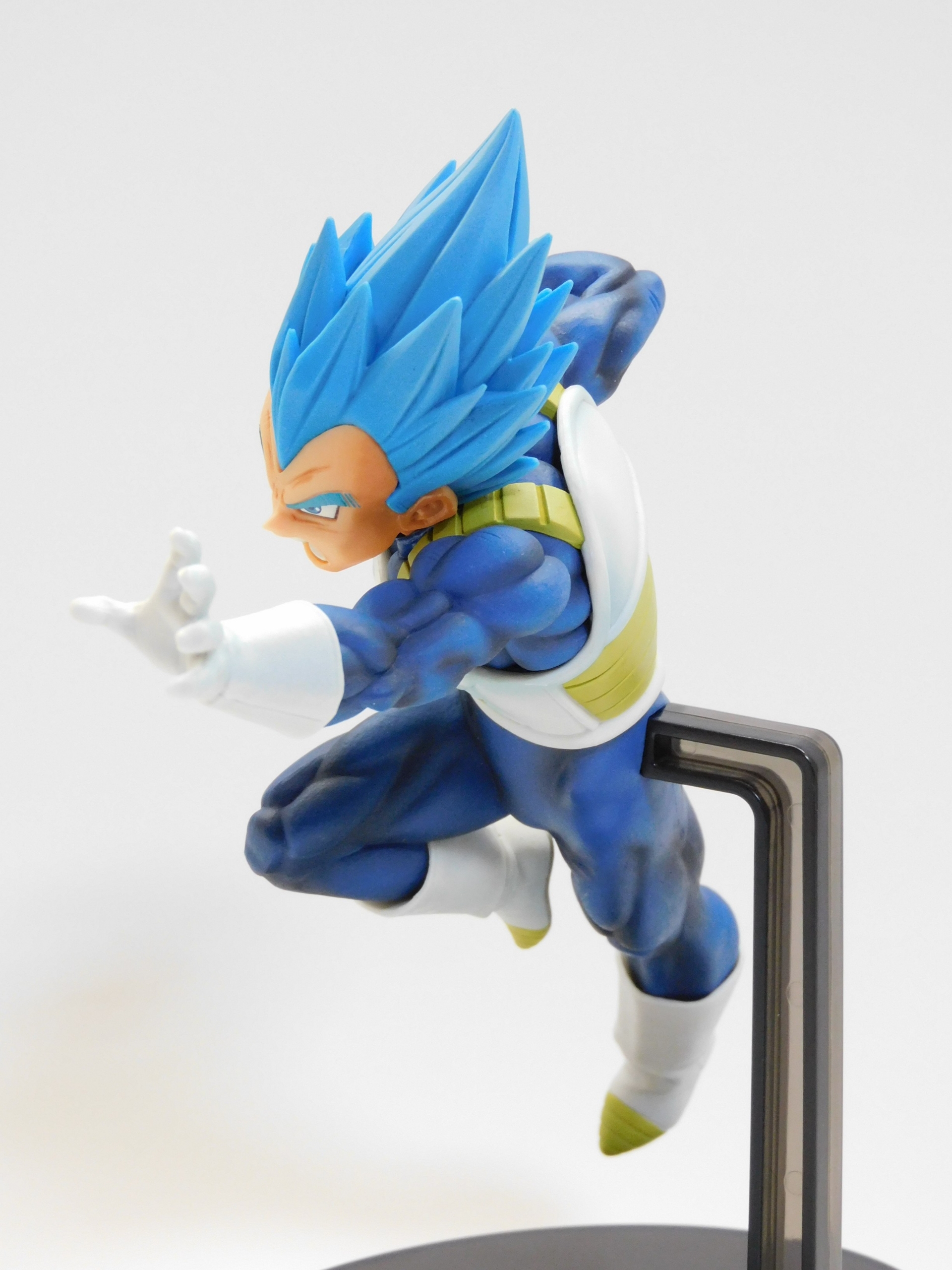 (未使用･未開封品)一番くじ ドラゴンボール超戦士バトル列伝Z B賞 超サイヤ人ゴッド超サイヤ人進化 ベジータ フィギュア Amazon.co.jp: 一番くじ ドラゴンボール超戦士バトル列伝Z B賞