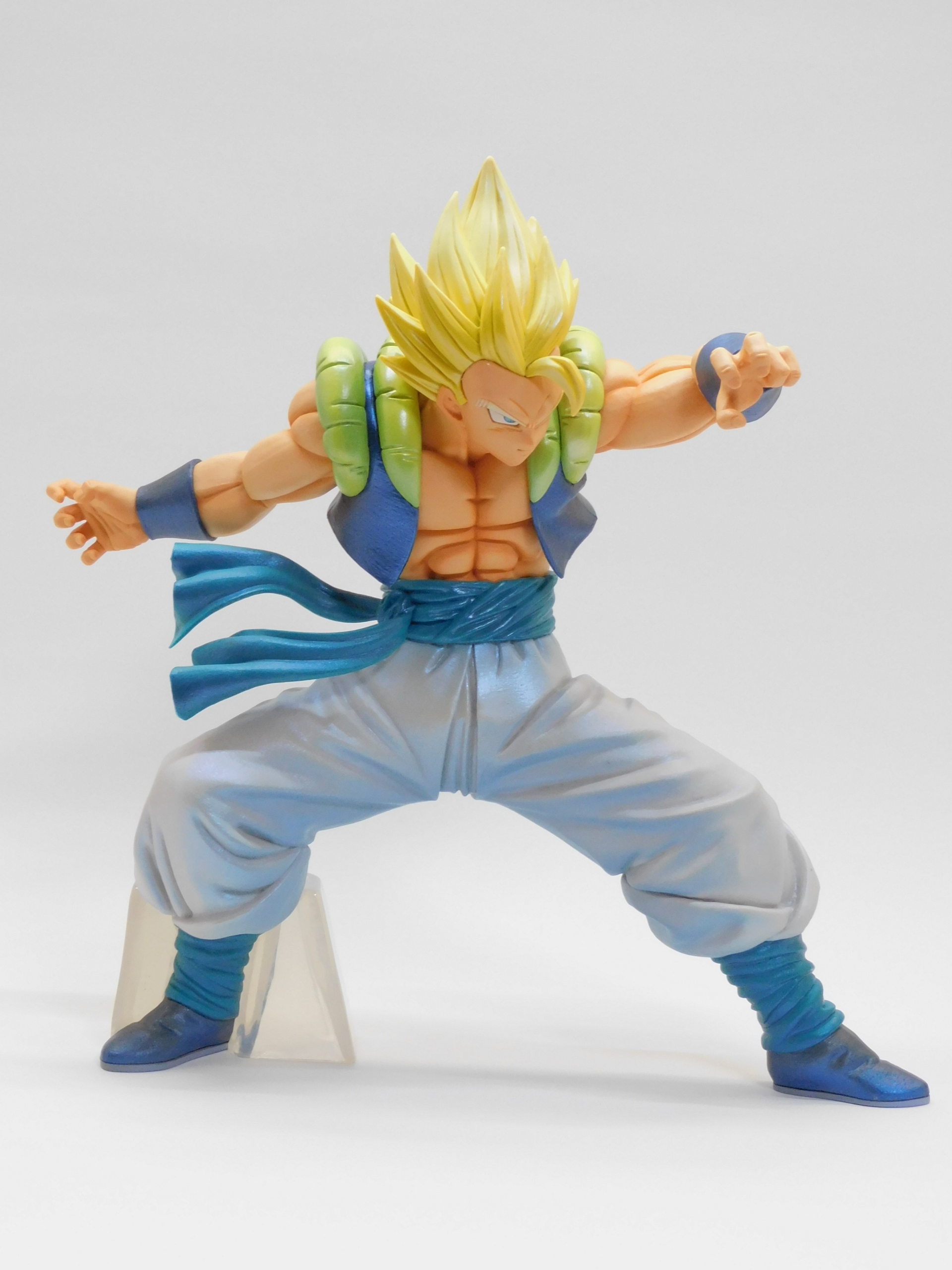 ドラゴンボール　フィギュア　1番くじ C賞 超サイヤ人ゴッド超サイヤ人ゴジータ Amazon.co.jp: BANDAI SPIRITS(バンダイ スピリッツ) 一番くじ