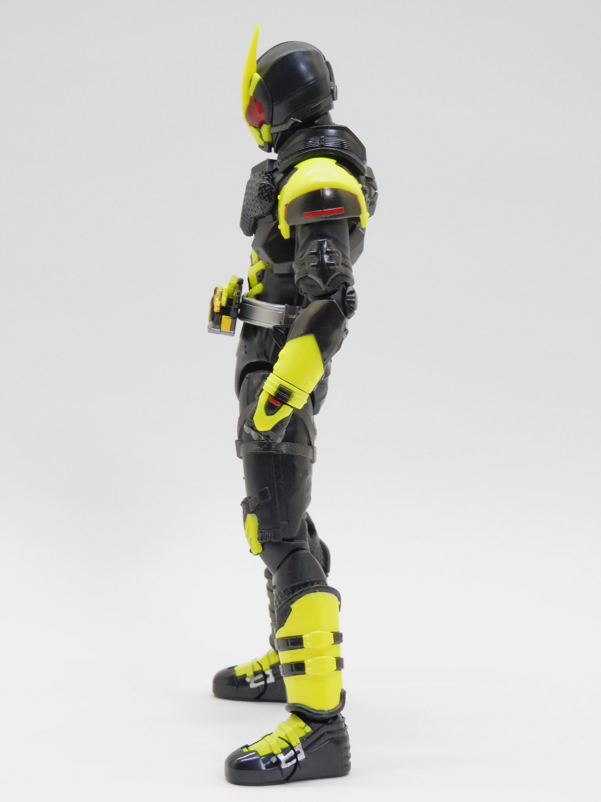 S.H.Figuarts(フィギュアーツ)」仮面ライダー001 レビュー : レビュー 