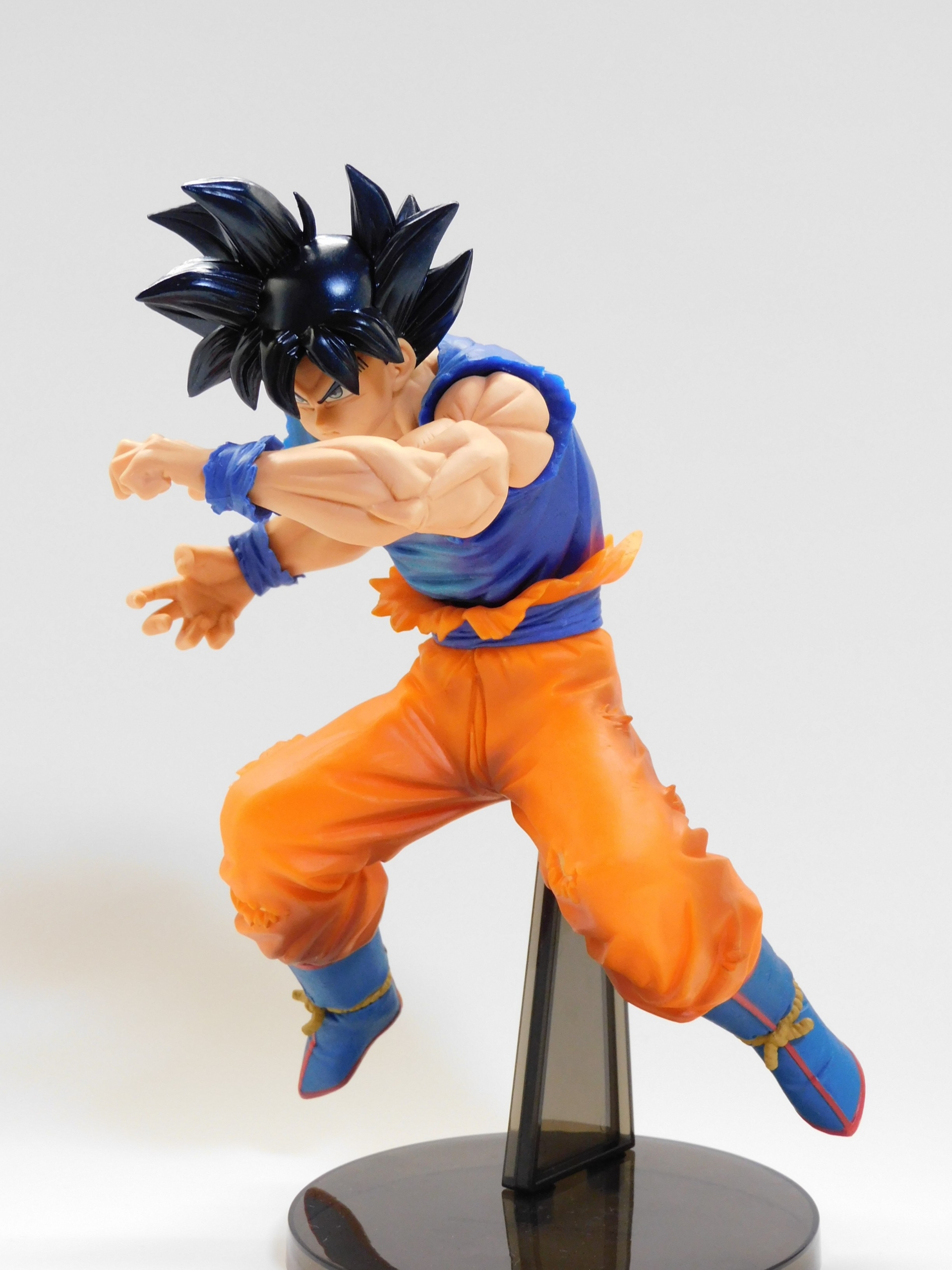 △ギガンティックシリーズ ドラゴンボール超 孫悟空(身勝手の極意”兆