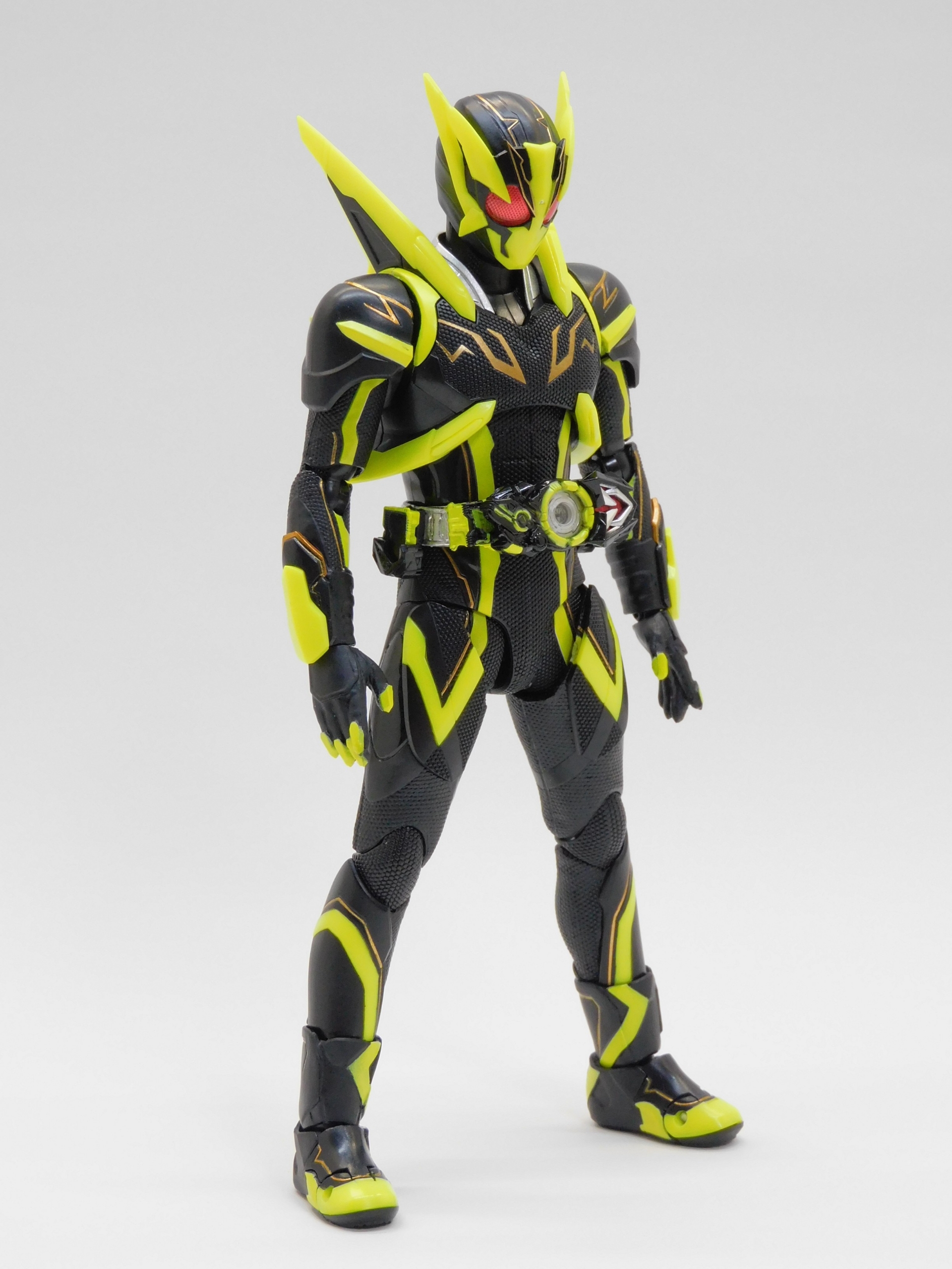 仮面ライダーゼロワンS.H.Figuartsフィギュアアーツシャイニングホッパー Amazon.co.jp: S.H.Figuarts 仮面ライダーゼロワン シャイニング