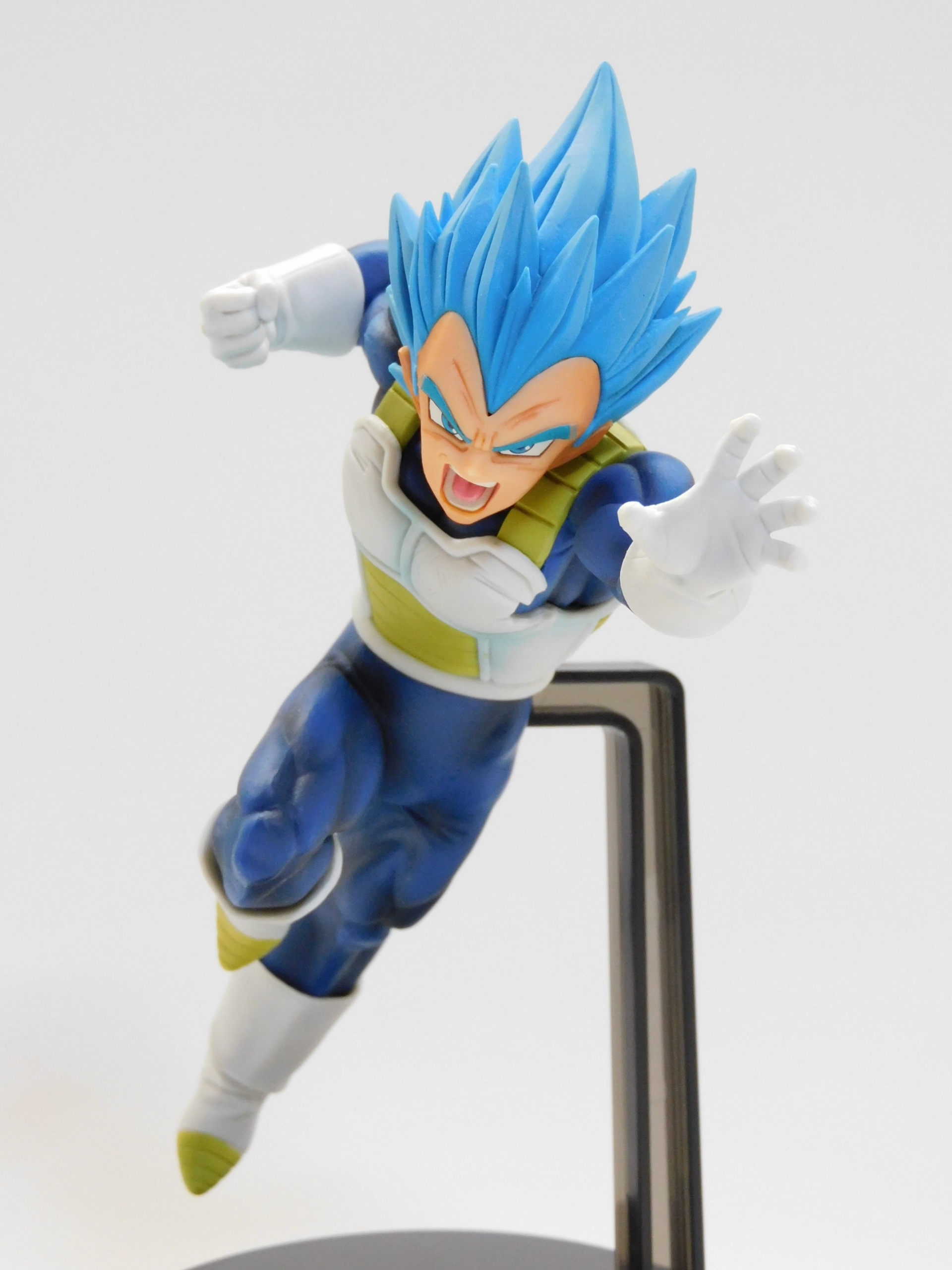 (未使用･未開封品)一番くじ ドラゴンボール超戦士バトル列伝Z B賞 超サイヤ人ゴッド超サイヤ人進化 ベジータ フィギュア Amazon.co.jp: 一番くじ ドラゴンボール超戦士バトル列伝Z B賞