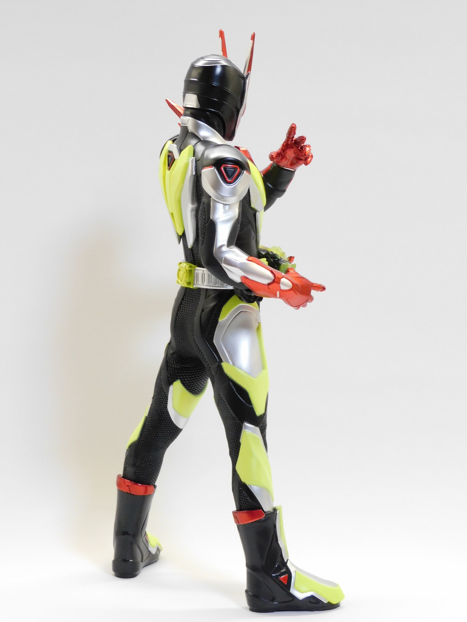 一番くじ 仮面ライダーゼロワン NO.03 feat.レジェンド ラストワン賞 SOFVICS ゼロツー 発光ver 一番くじ 仮面ライダーゼロワン NO.03 feat.レジェンド仮面