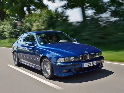 art-mg-bmwe39m5+05
