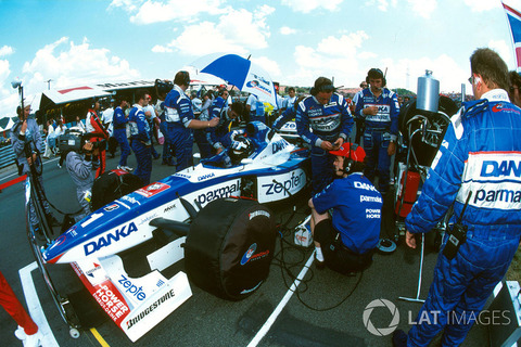 f1-hungarian-gp-1997-damon-hill-arrows-yamaha-a18