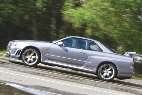 nissan-skyline-gt-r-r34_1999_200520_15
