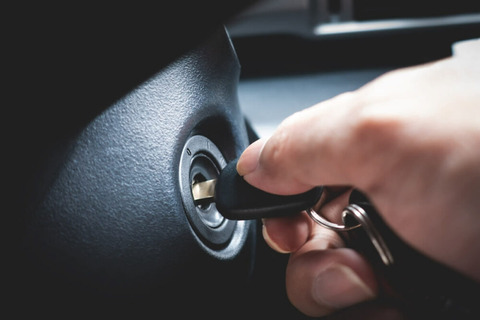 turning_car_engine_key-1000x667