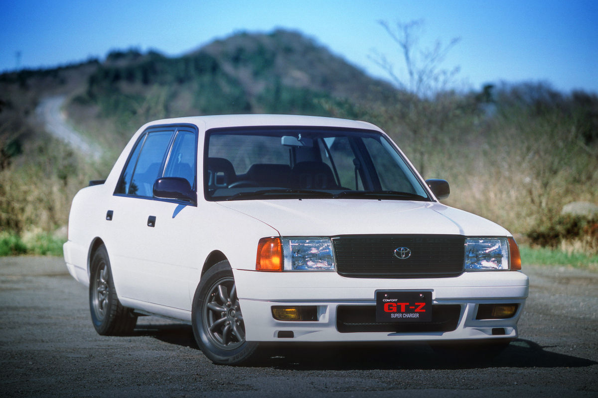 教習車 買ってみました トヨタ コンフォートを個人購入した猛者現る ドライブまとめ