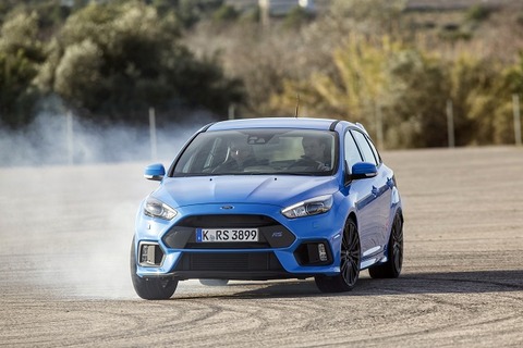 2016-ford-focus-rs-drift-mode-05-1