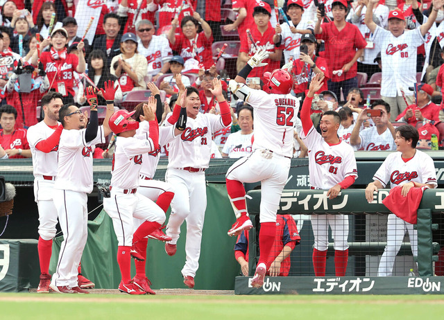 カープCS1突破!西川&末包HRで今永KO!田中決勝タイムリー