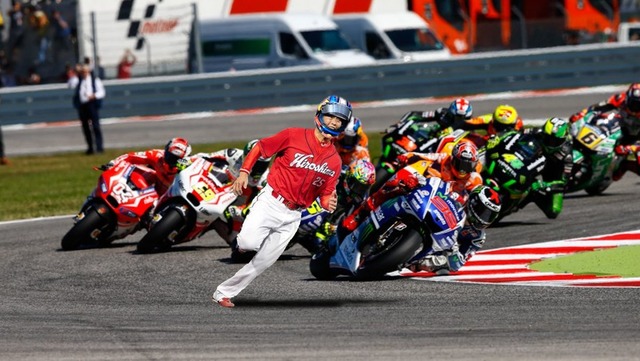 新井さん_MOTO GP_02
