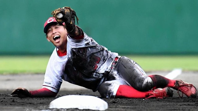 カープ羽月隆太郎1軍初スタメン