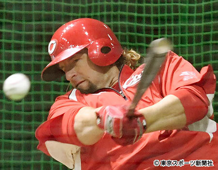 広島カープ_エルドレッド若手の見本