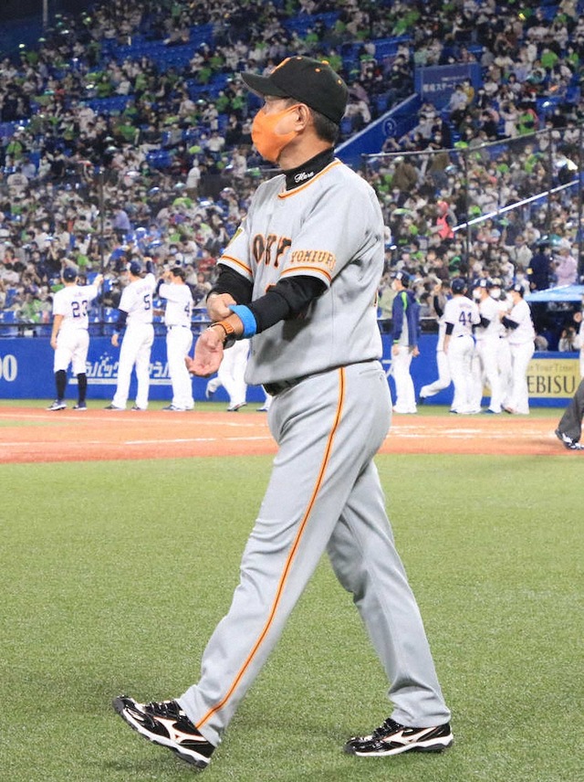 石井琢朗コーチを左遷したら巨人が9連敗