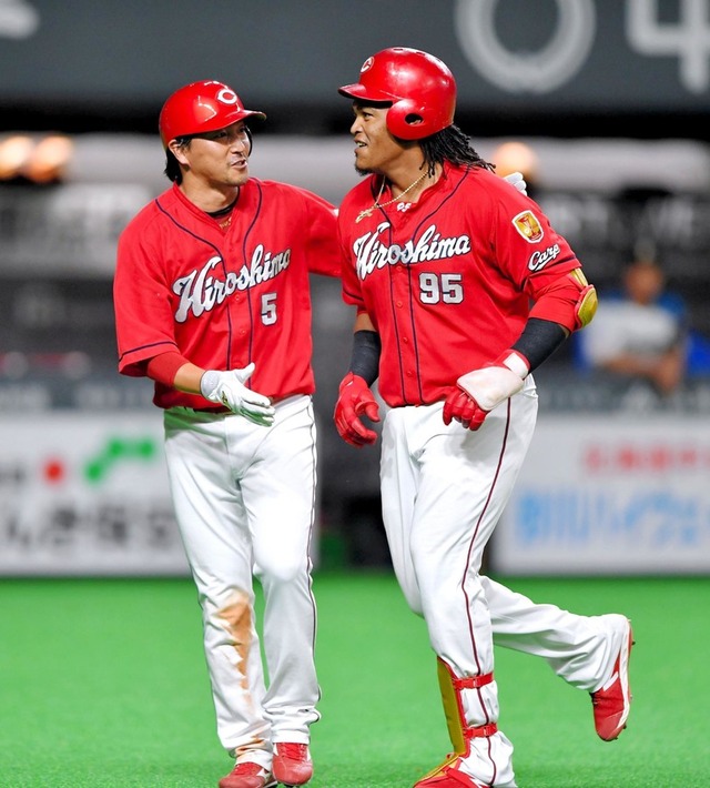 カープ長野久義1番センター