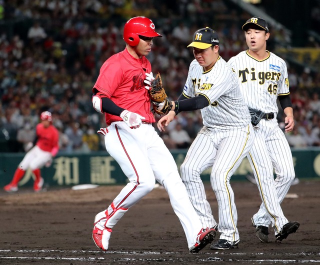 カープ秋山＆西川"スタメン緊急復帰"も15タコの大ブレーキ。新井監督「2人は試合で調整を」【監督談話】