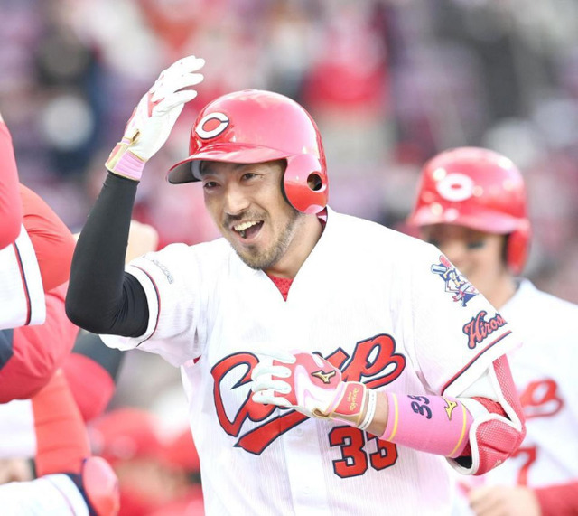 カープ菊池10号2ランで戸郷の完封阻止！九里138球9回2失点
