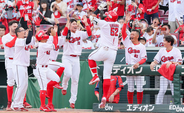 阪神岡田監督「覚醒した末包が打ったね」カープ戦前に余裕たっぷりの発言
