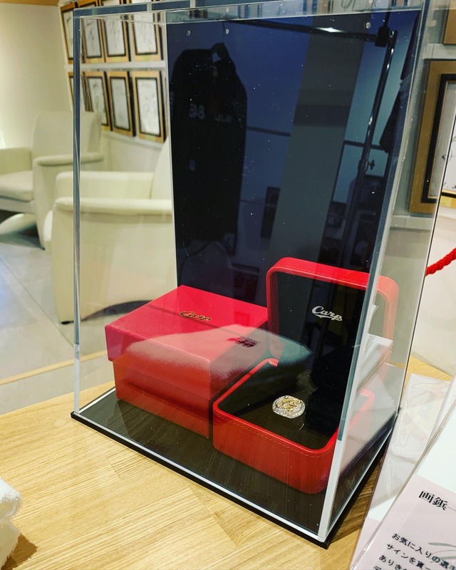 広島カープV3優勝チャンピオンリング_03