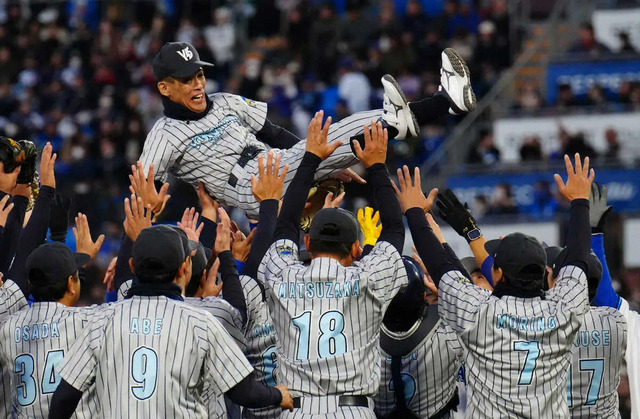 柳沢慎吾が『日本一長い始球式』29分超え