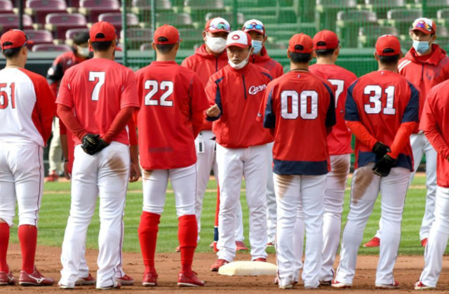 カープ河田ヘッドコーチ続投_首脳陣配置転換