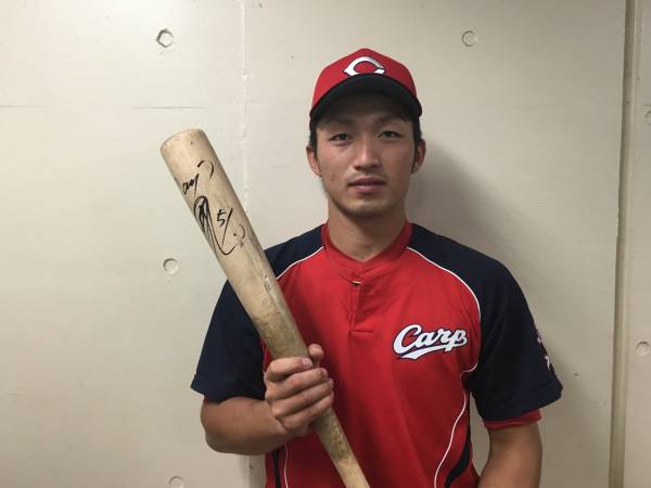 鈴木誠也チャリティーオークションA_01