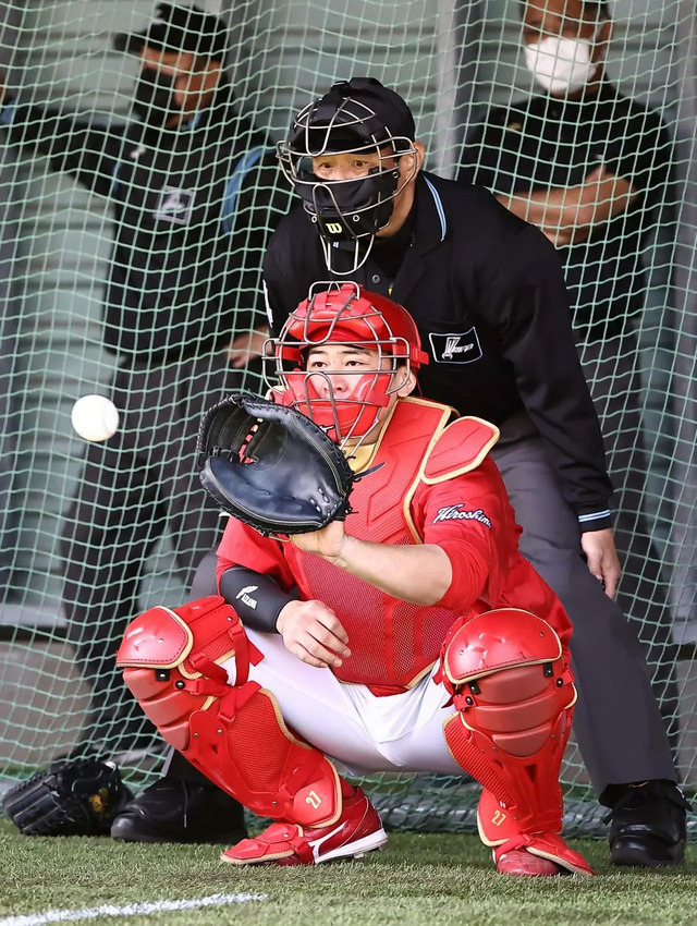 カープ會澤翼「“試合に出る”その気持ちがなくなったら辞める時」坂倉らの挑戦受けて立つ