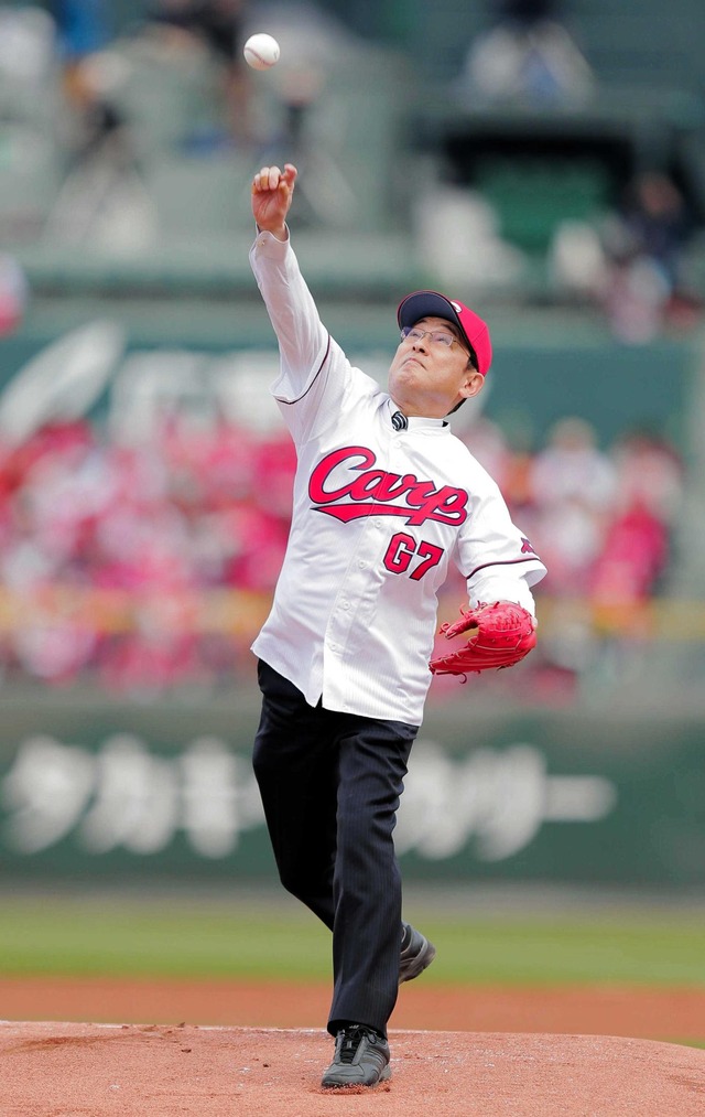 岸田総理にカープファンからお願い「まずはDAZNに加入」