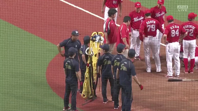 カープ會澤頭部死球阪神ドリス_03