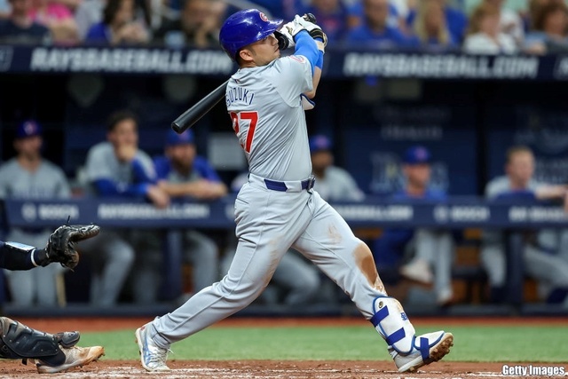 カブス鈴木誠也8号ホームラン!今季初4番DHでバックスクリーン弾