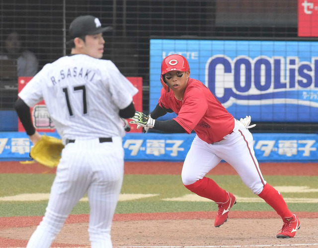 カープ羽月(167cm)がロッテ佐々木朗希(192cm)の最速165kmストレートをファールしまくって9球目にタイムリーにした名シーンの全球動画