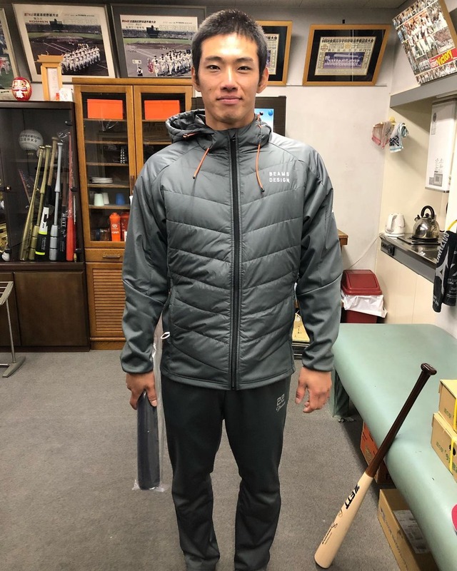 カープ中村奨成、坊主で再出発