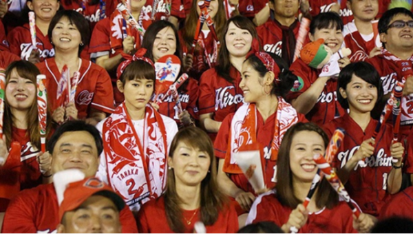 カープ女子さん、弱くて勝てなくてもずっと『カープ女子』