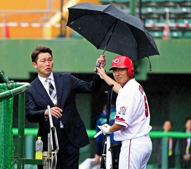 カープ白濱裕太_長野久義_食事_会計