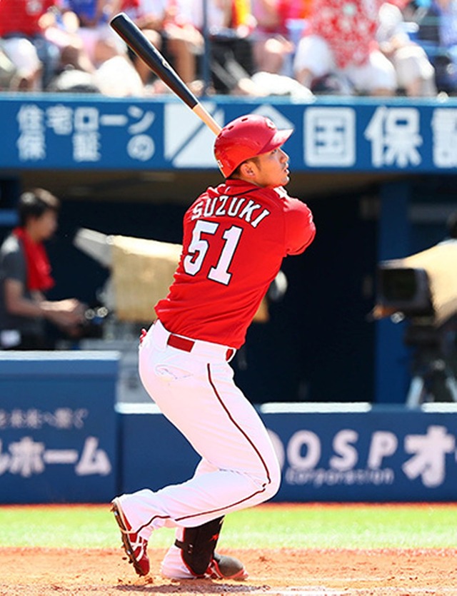 鈴木誠也背番号1変更